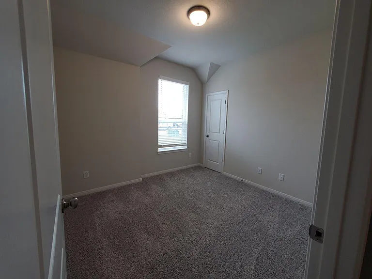 7905 Putter Place Ct — Photo 12