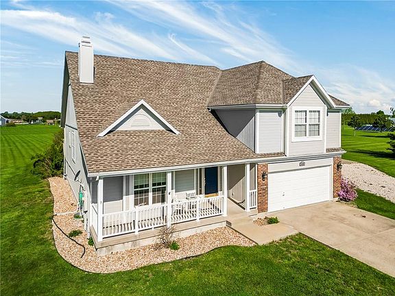 2nd image of 27572 Normandy Rd