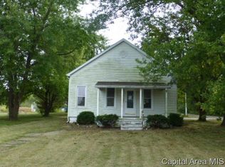 660 W Jackson St, Virden, IL 62690