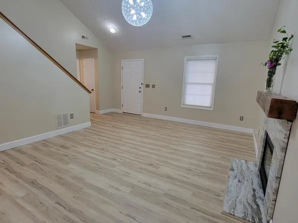 4791 Mattox St, Columbus, OH 43228