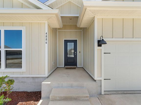 3rd image of 4886 Sweetspire Dr