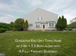 49 Chapel Hill Rd, Mount Laurel, NJ 08054