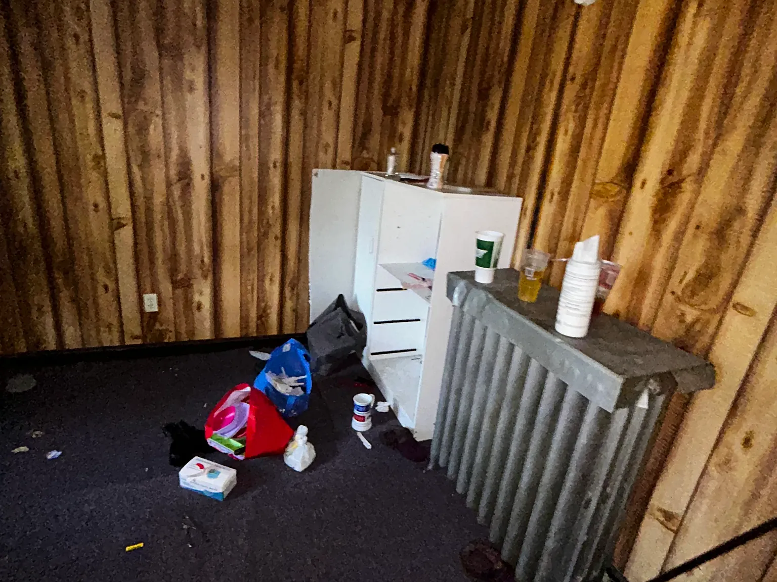 3 bed, 921 sqft, $695 — Photo 3