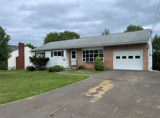 4509 Salem Dr, Vestal, NY 13850