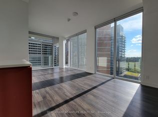 33 Helendale Ave #918, Toronto, ON M4R 0A4