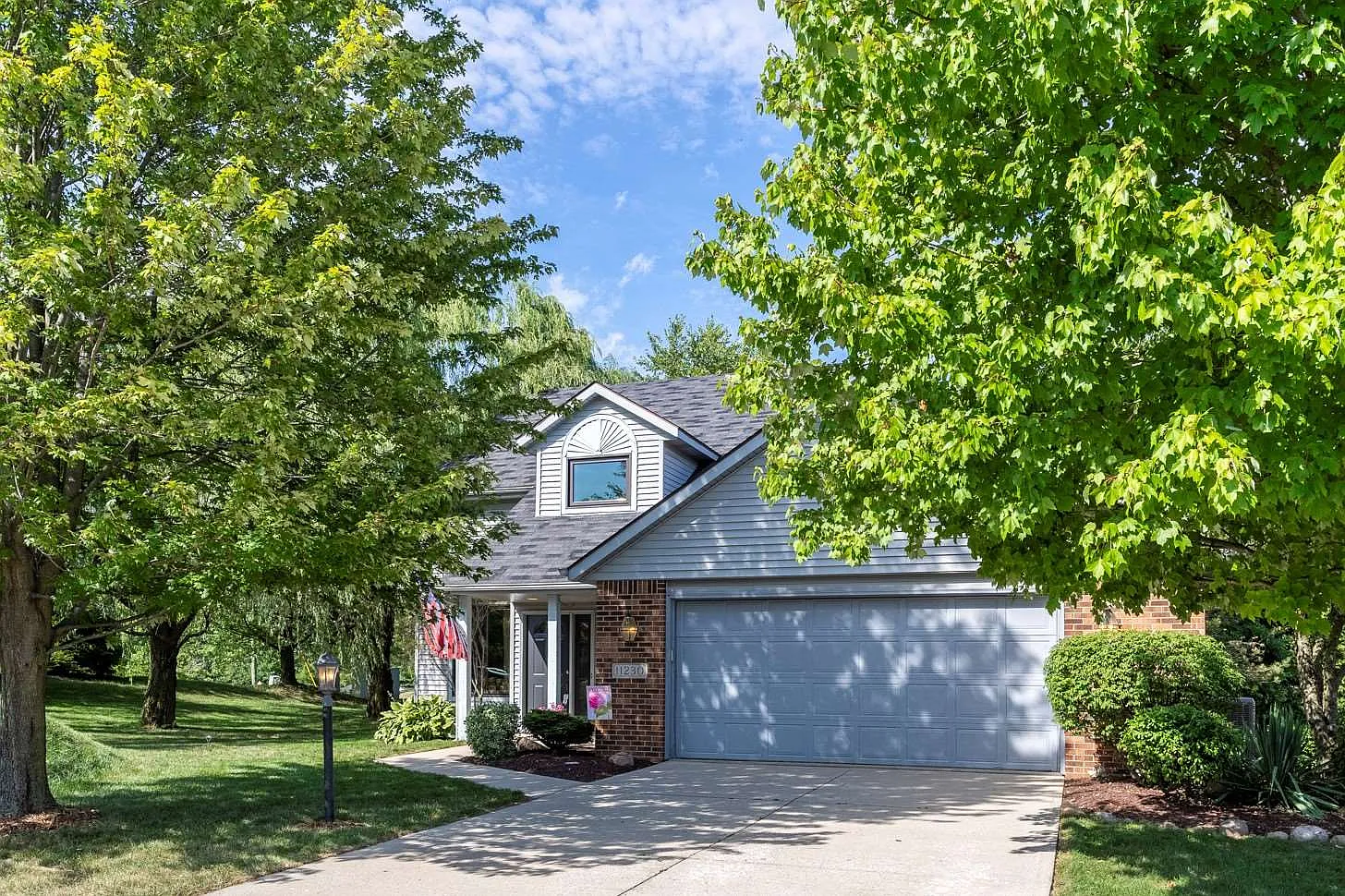 11230 Willow Creek Dr photo 1