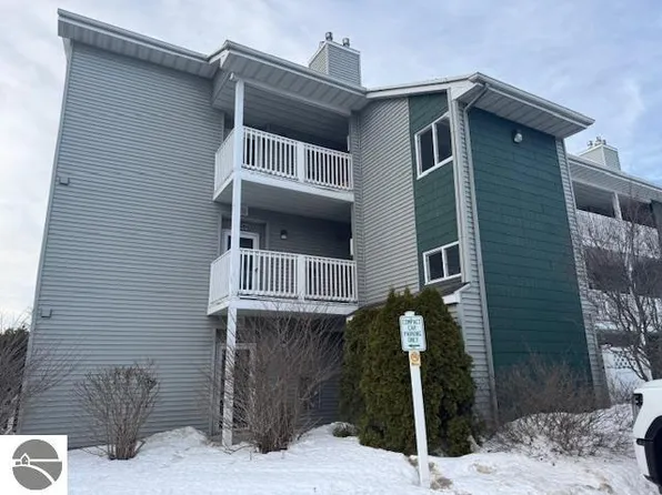 632 S Lake St, Cadillac, MI 49601