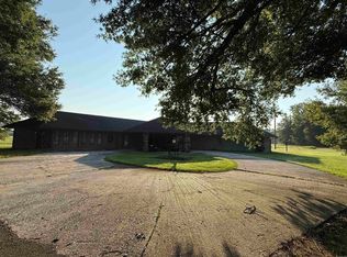 1421 Highway 195 N, Blevins, AR 71825
