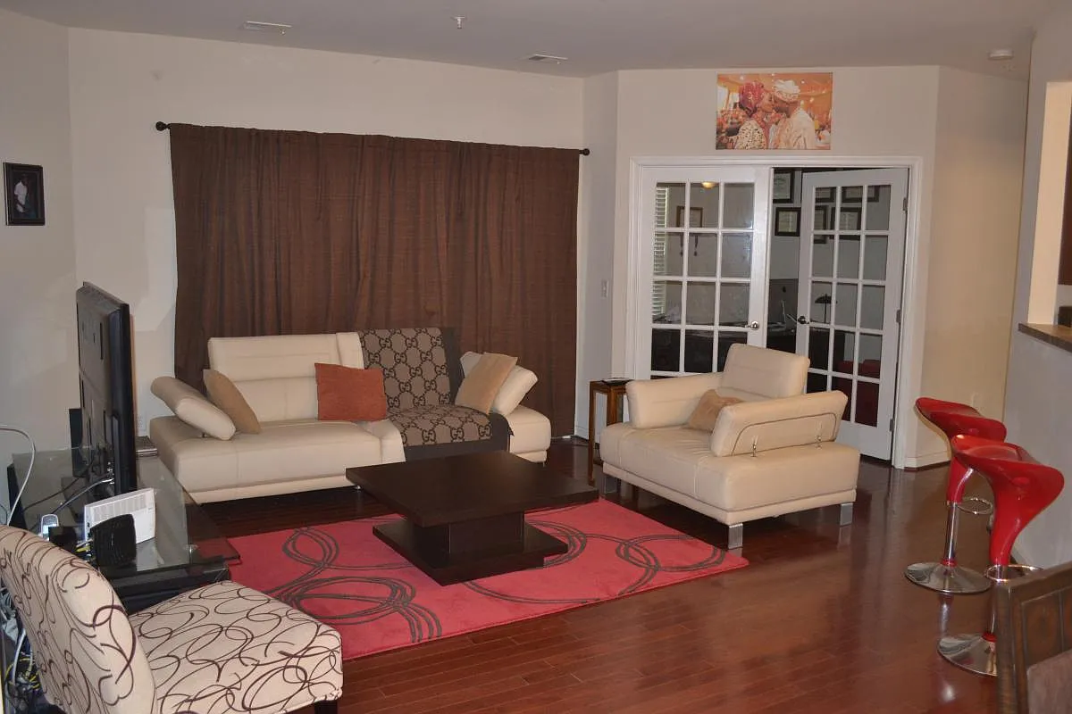 5301 Wyndholme Circle — Photo 2