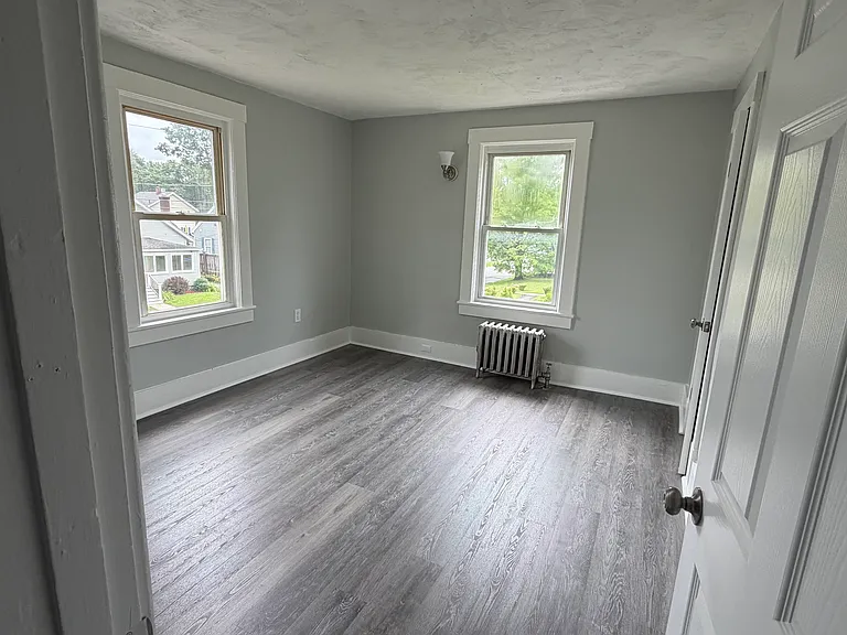 25 Reuter Ave #1 — Photo 4