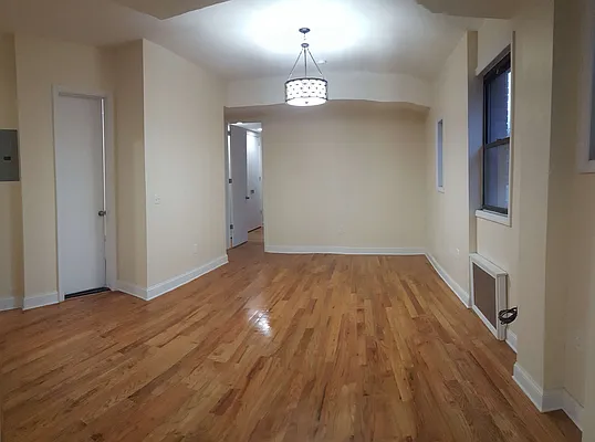 Rented by Smart NY Realty LLC | media 4