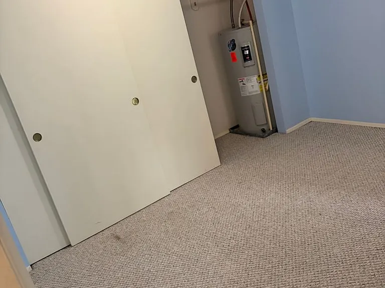 501 Mountainview Ct — Photo 2