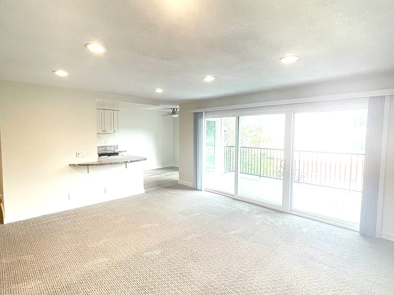 Park Place Apartments — Photo 25