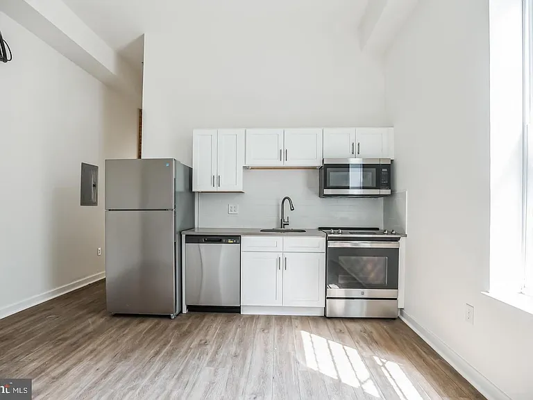 407 S 42nd St #2B — Photo 7