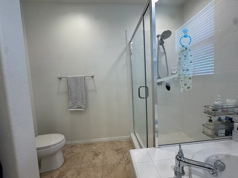 712 S Melrose St — Photo 12