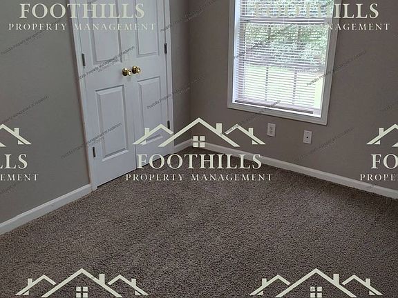 3rd image of 109 Premiere Ct