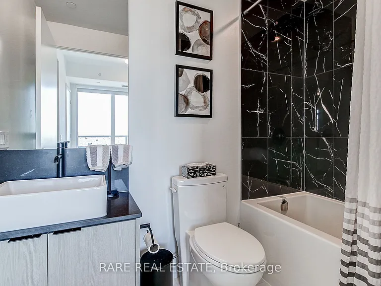 1285 Dupont St #1305 — Photo 27