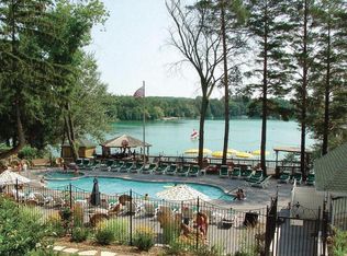 266 Victorian Village Dr #226, Elkhart Lake, WI 53020