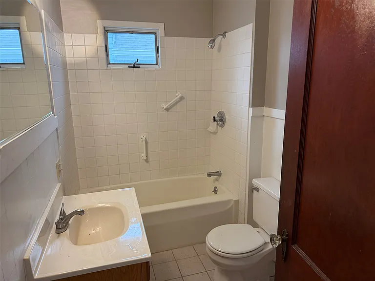 4250 Harding Dr — Photo 5