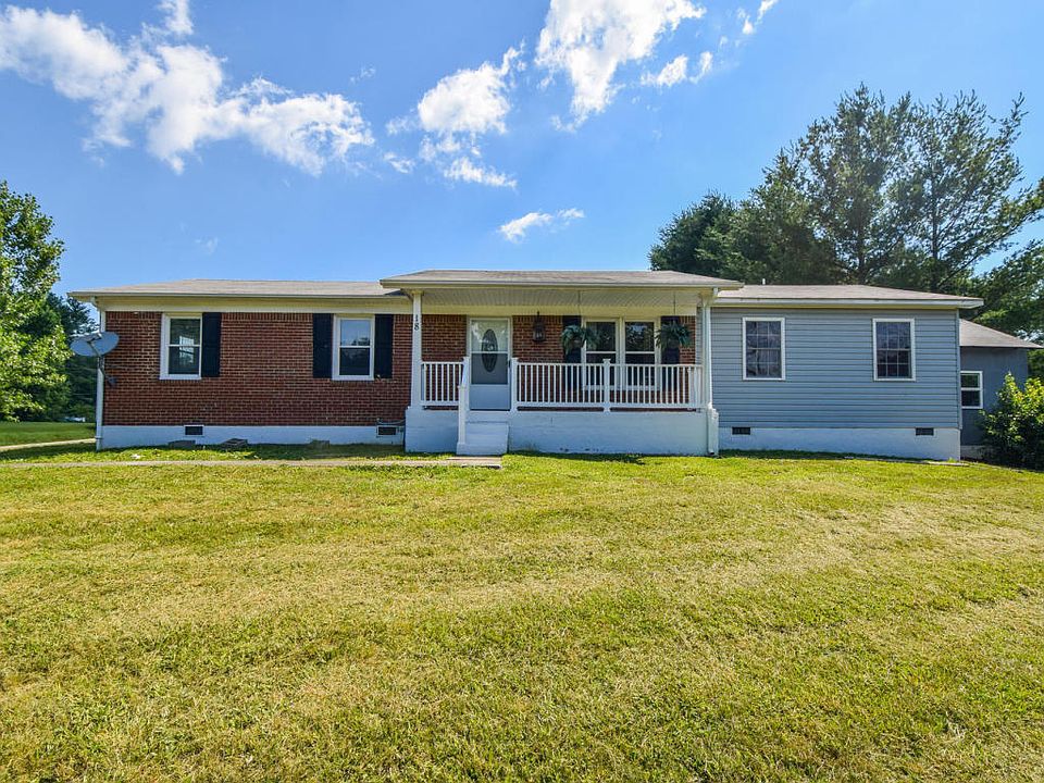 1st image of 18 Carol Dr