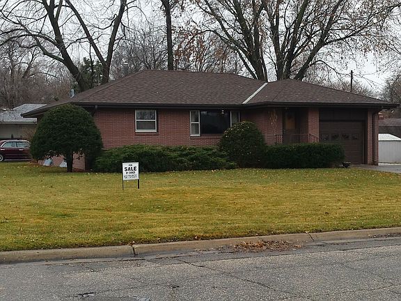 2nd image of 6951 Benton St