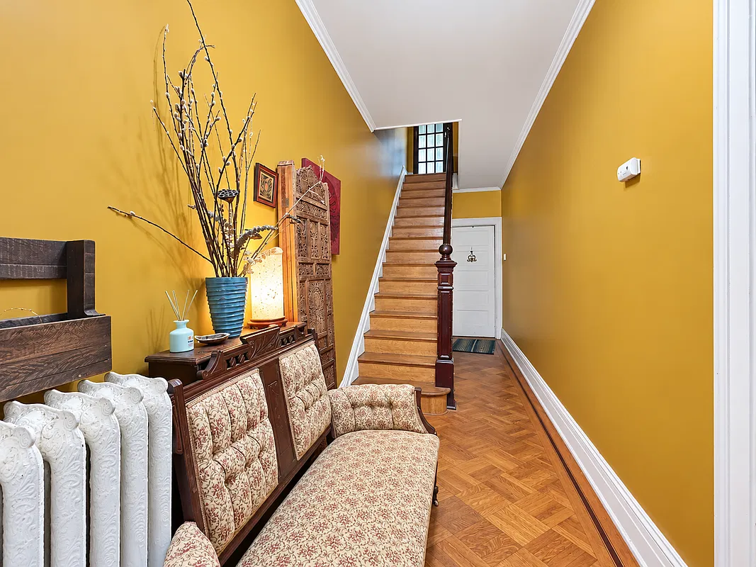 3 bed, 1.5 bath, 1192 sqft, $1,675 — Photo 3