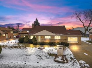 8530 W Carol St, Niles, IL 60714