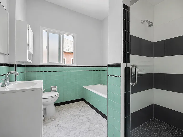 1455 S Bedford St #1455 — Photo 7