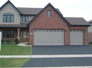 292 Pine St, Beecher, IL 60401