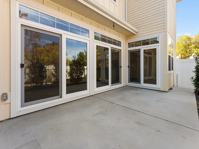 115 S Mathie Way — Photo 30