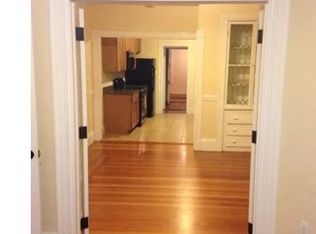 17 Woodlawn St, Jamaica Plain, MA 02130