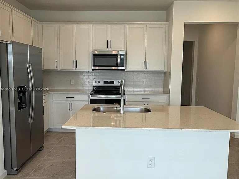 4286 Efendi Dr — Photo 2
