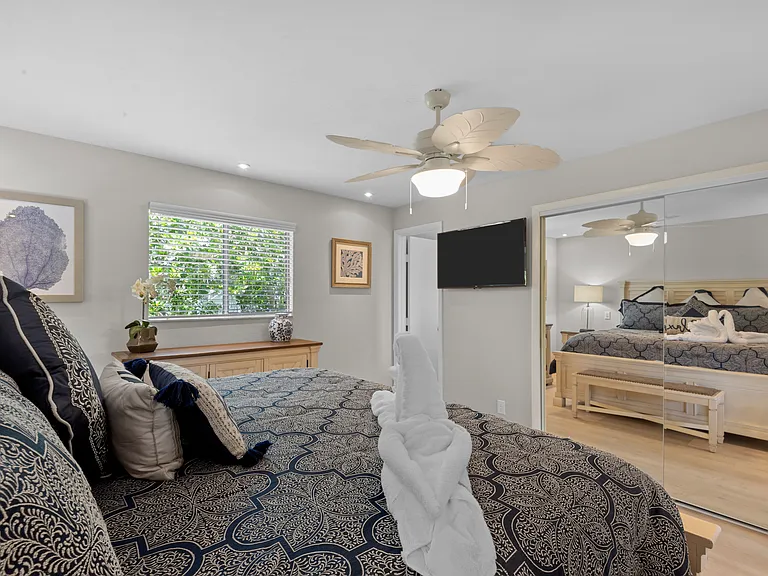 385 Lazy Way #B — Photo 8