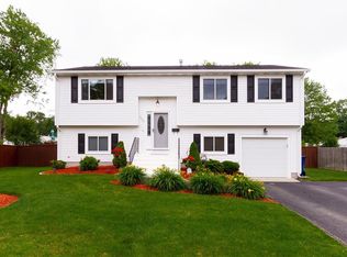 239 Smith St, Warwick, RI 02886