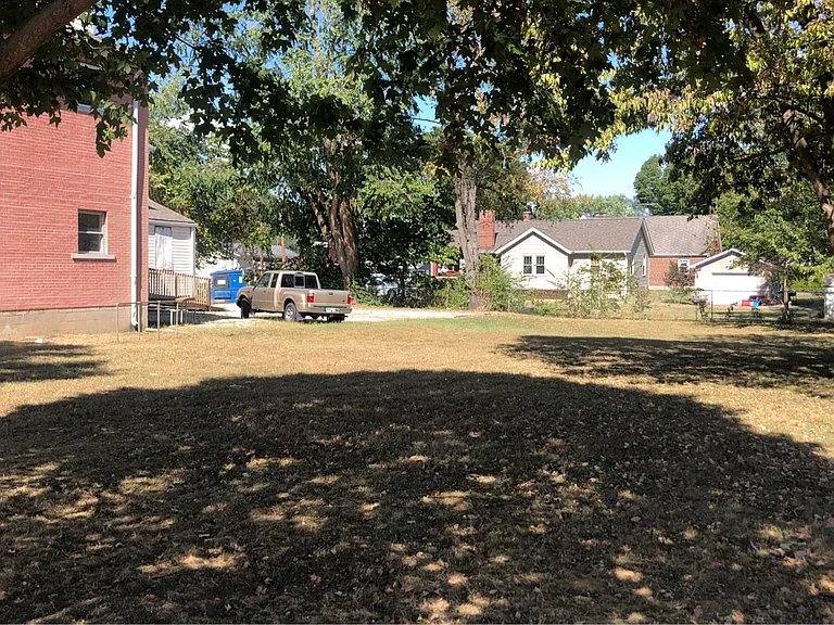 201 Park Ave — Photo 11