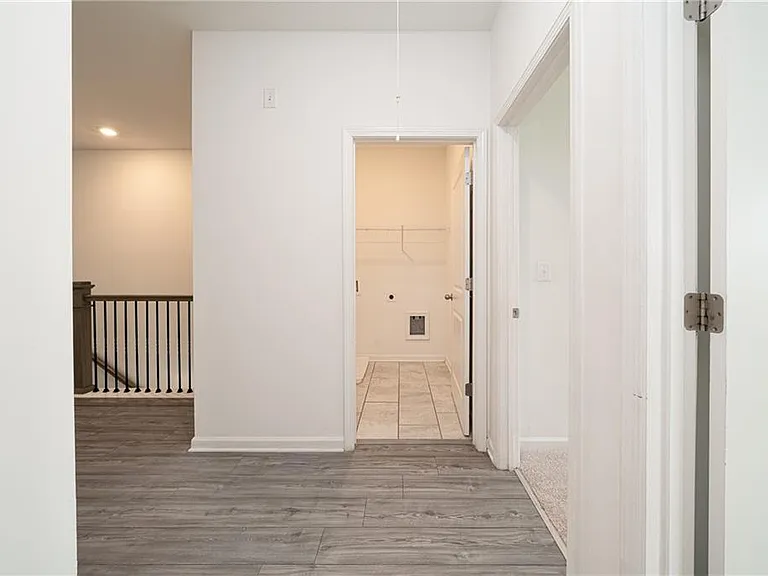 307 Danville Ave — Photo 44