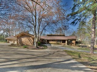 143 Lakeside Ln, Hot Springs, AR 71901