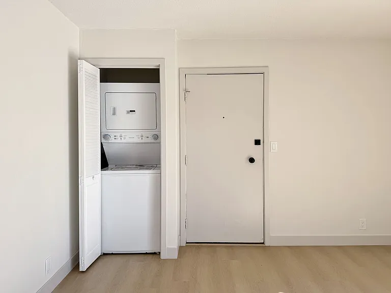 10160-10162 Park Cir E — Photo 21