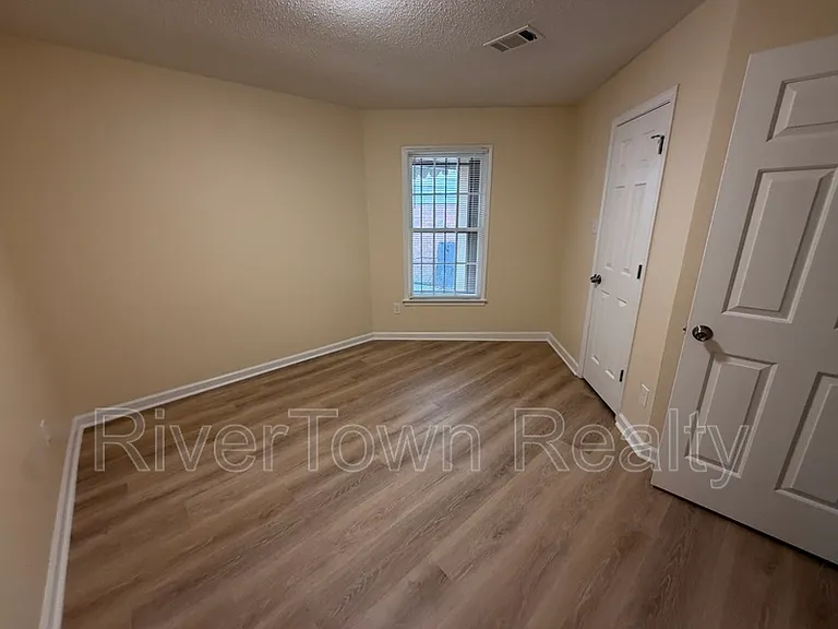 3693 Hyacinth Dr — Photo 7