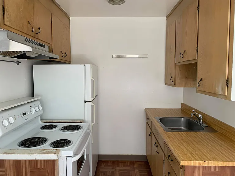2605 Ellsworth St #8 — Photo 2