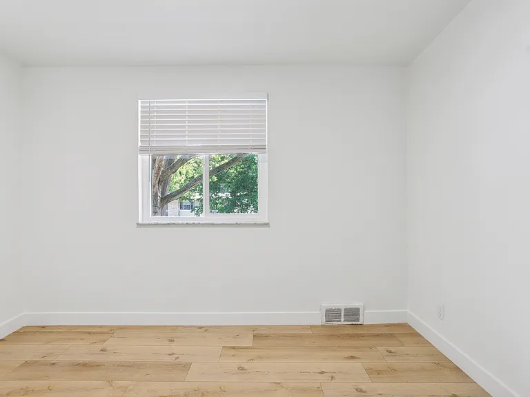 Timber Ridge Apartments — Photo 11