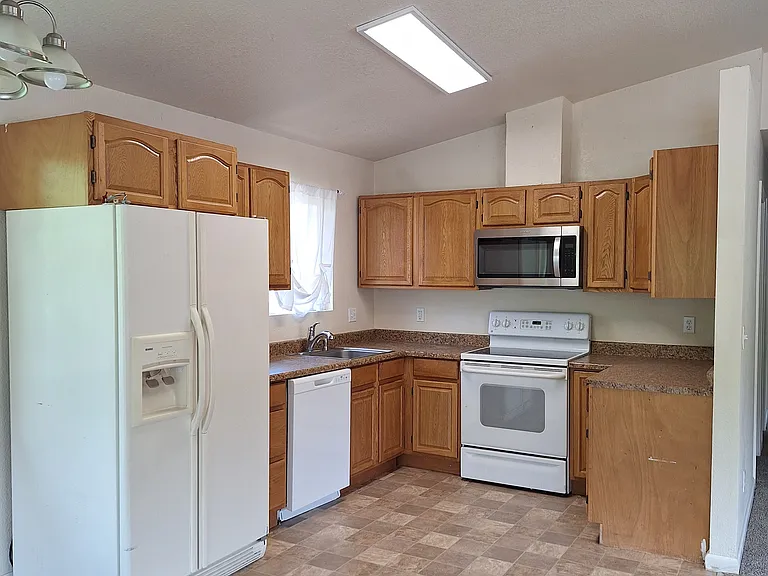 10340 Hok Has Ha Ln #B — Photo 5