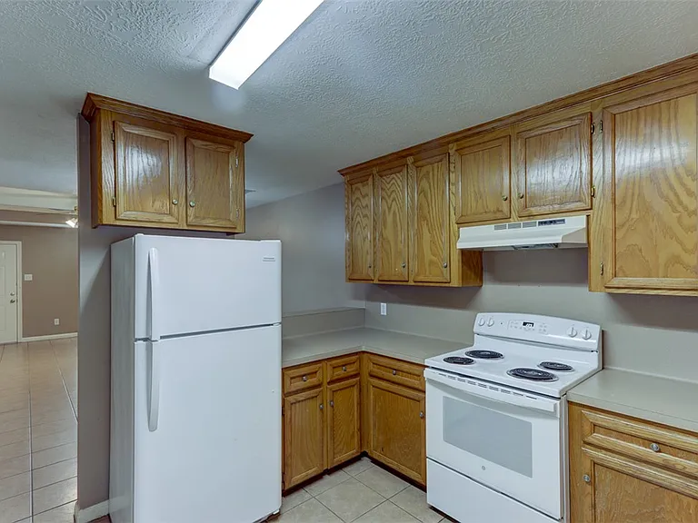 902 Kalanchoe Ct #A-B — Photo 8