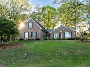 2380 Emerald Dr, Loganville, GA 30052