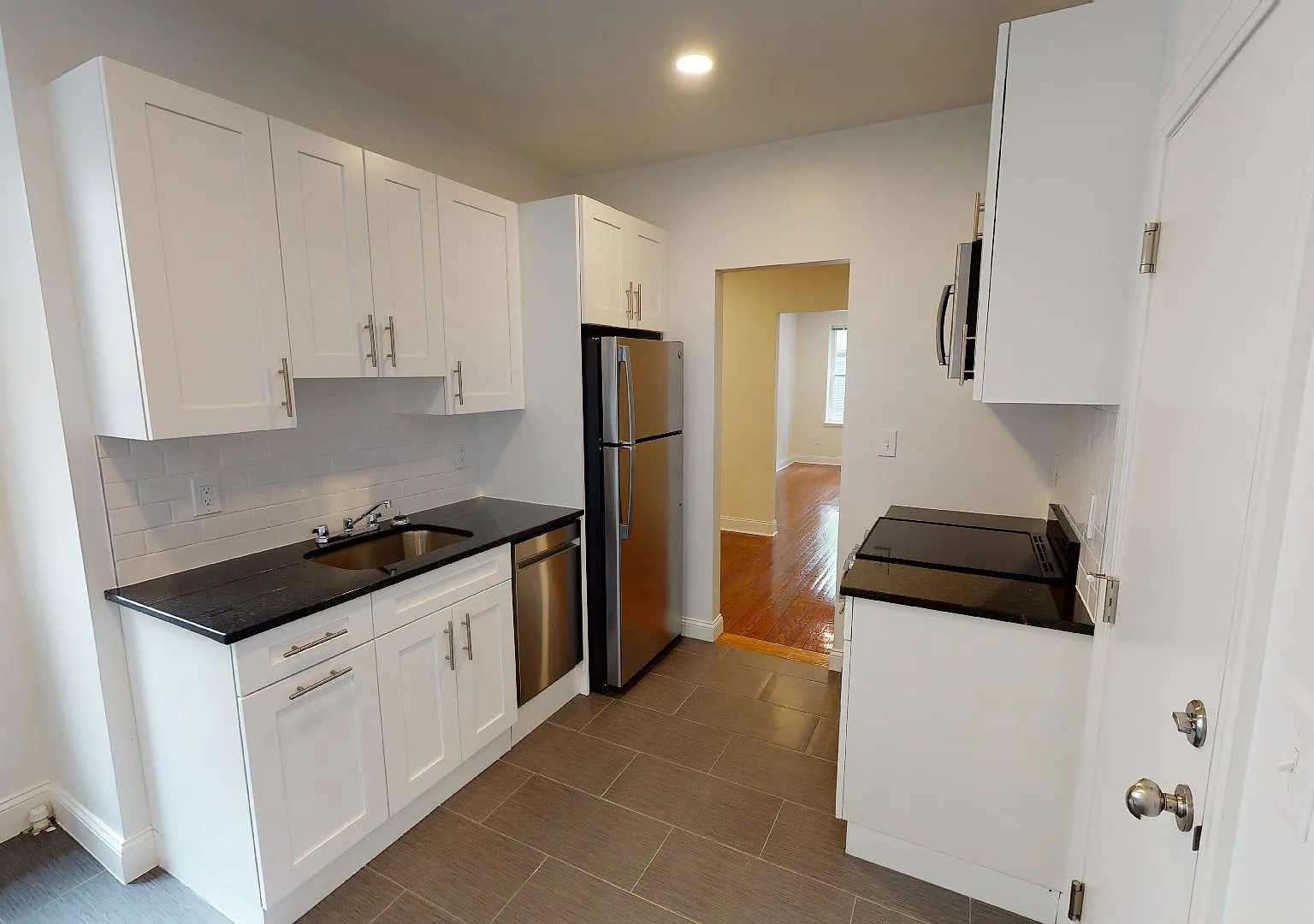 2 bed, $2,995 — Photo 1