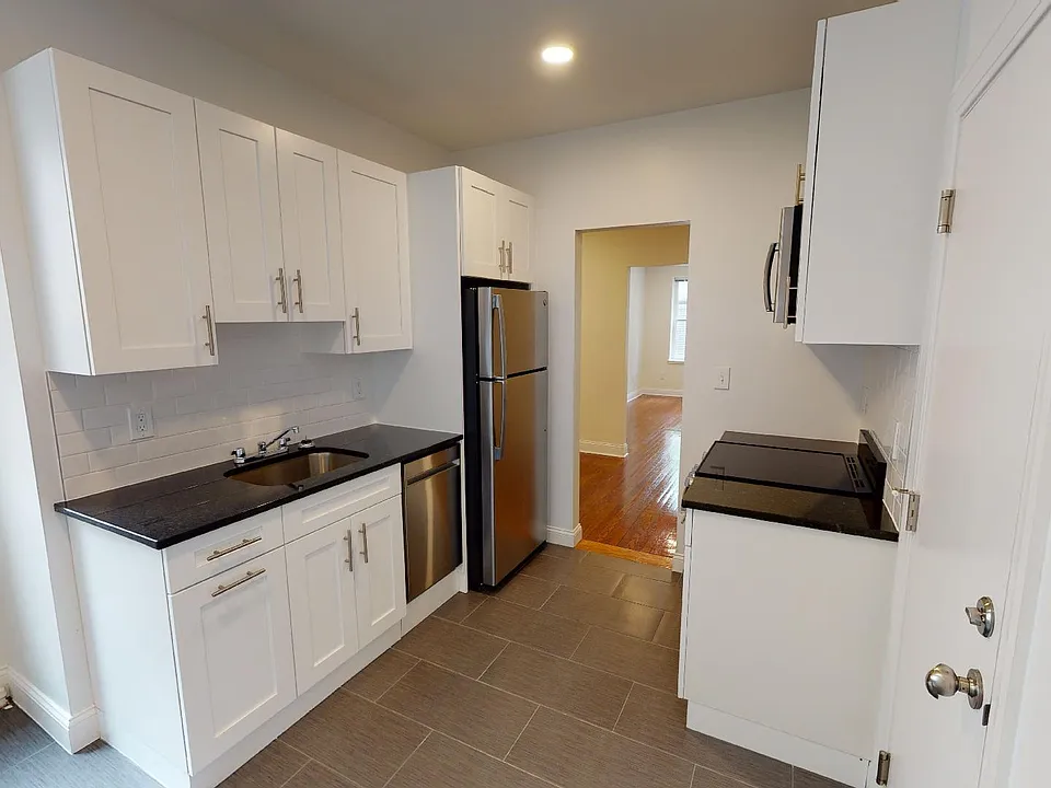 123 Sutherland Rd #16