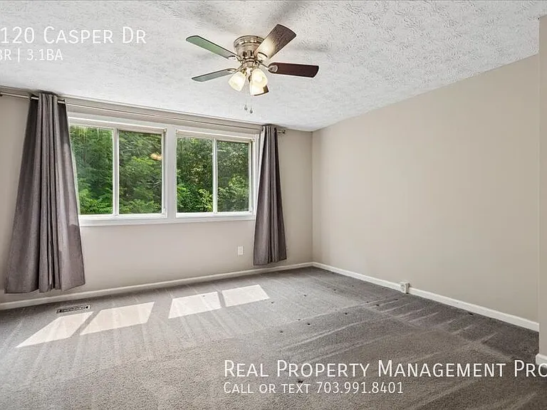 1120 Casper Dr — Photo 13