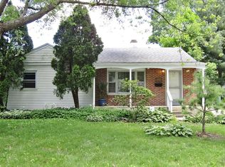 1420 S 7th Ct, Saint Charles, IL