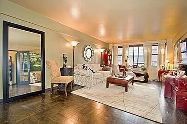 Sold by Fenwick Keats Real Estate | media 22