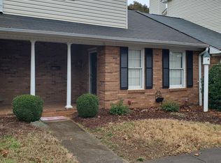 52 Somersett Dr, Spartanburg, SC 29301